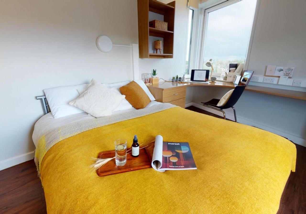 Private Bedrooms With Shared Kitchen And Studios At Iq Tufnell House In London Londres Exterior foto
